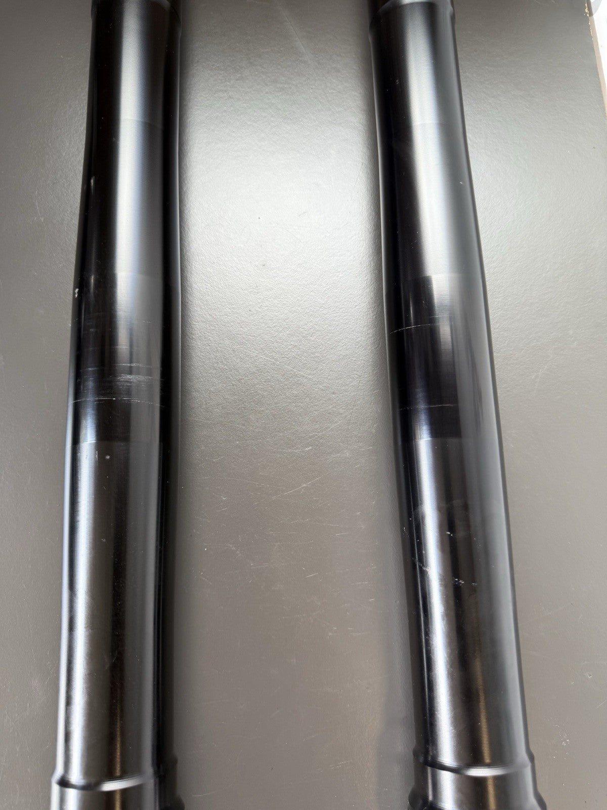 Triumph Trident 660 SHOWA Front Forks Front Suspension 2021-2024 OEM Showa Forks