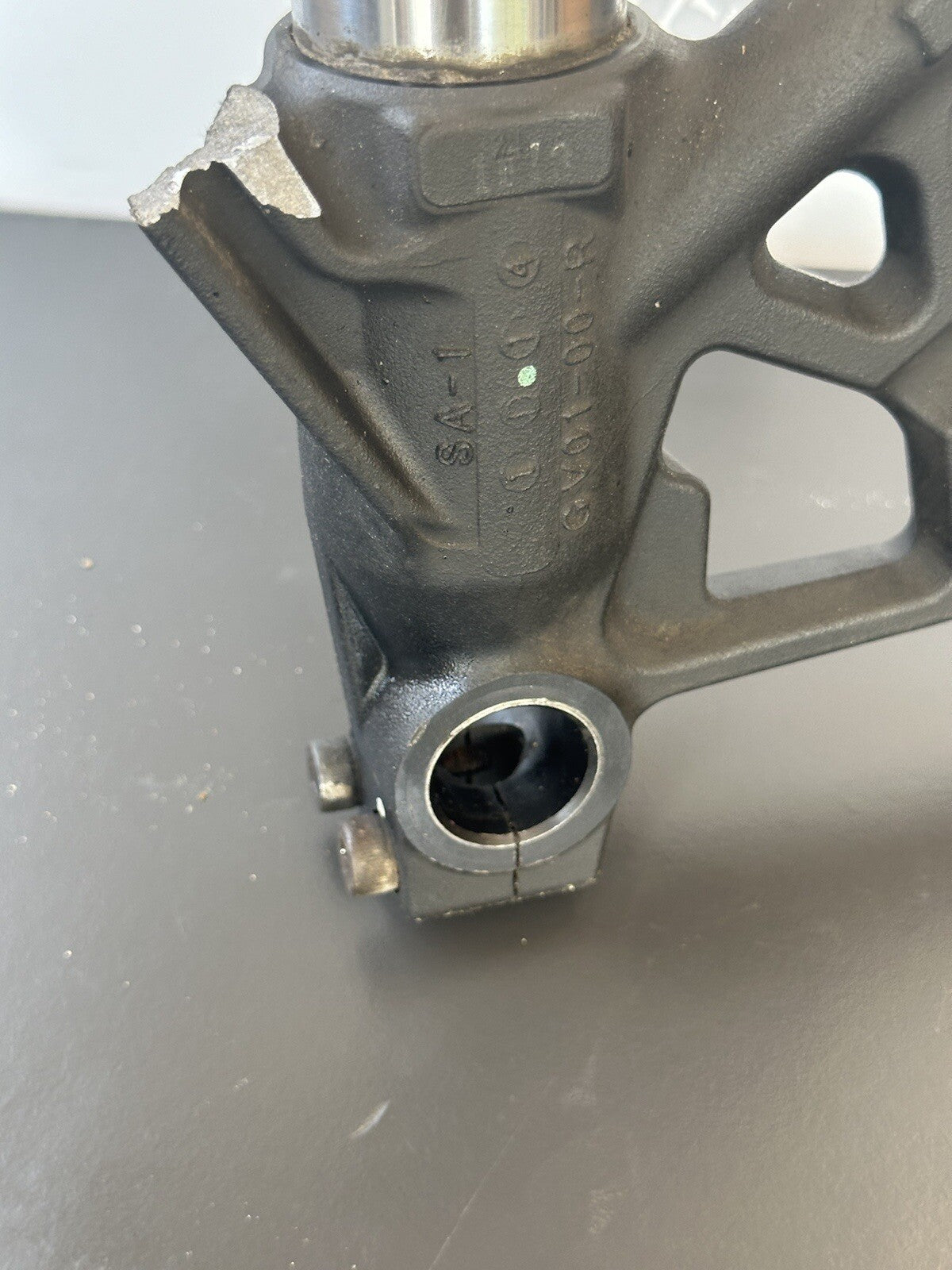Triumph Speed Triple 1050 Fork Front Suspension 2011 to 2015 SPARES / REPAIR