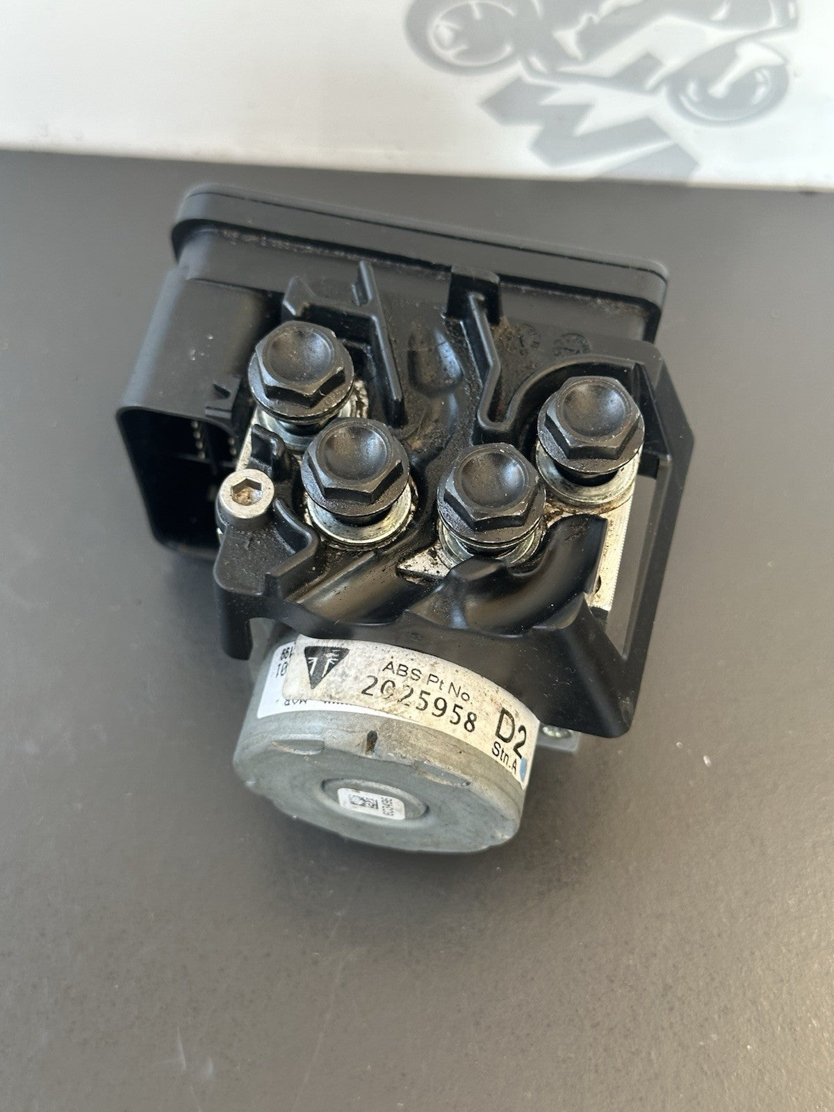 Triumph Street Triple 765 R ABS Pump OEM Triumph Street Triple T2025958 2017-19