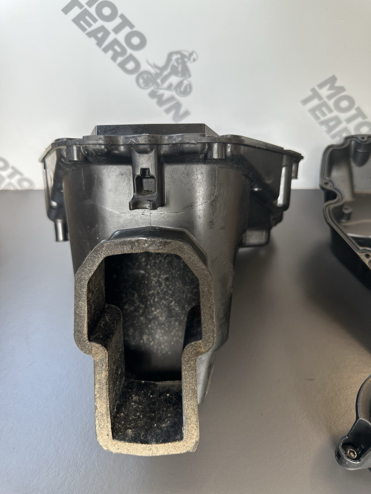 Triumph STREET TRIPLE 675 Airbox 2007-2011 Triumph Street Triple 675 Air Box OEM