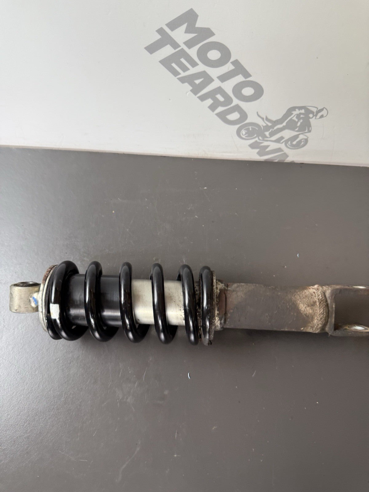 Suzuki GSXS 125 Rear Shock Absorber 2017-2021 SUZUKI GSXS 125 REAR SHOCK OEM