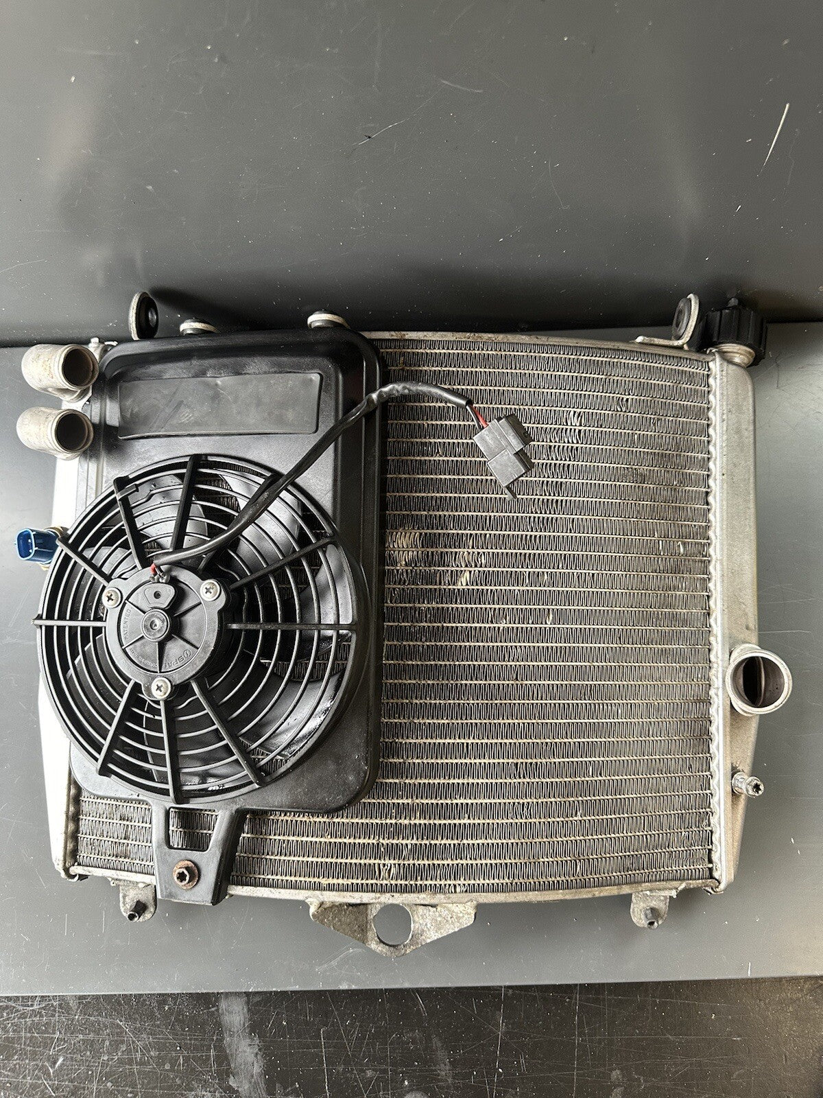 KTM 1190 RC8 Radiator And Fan 69035010033 KTM 1190 Radiator And Fan OEM 2010