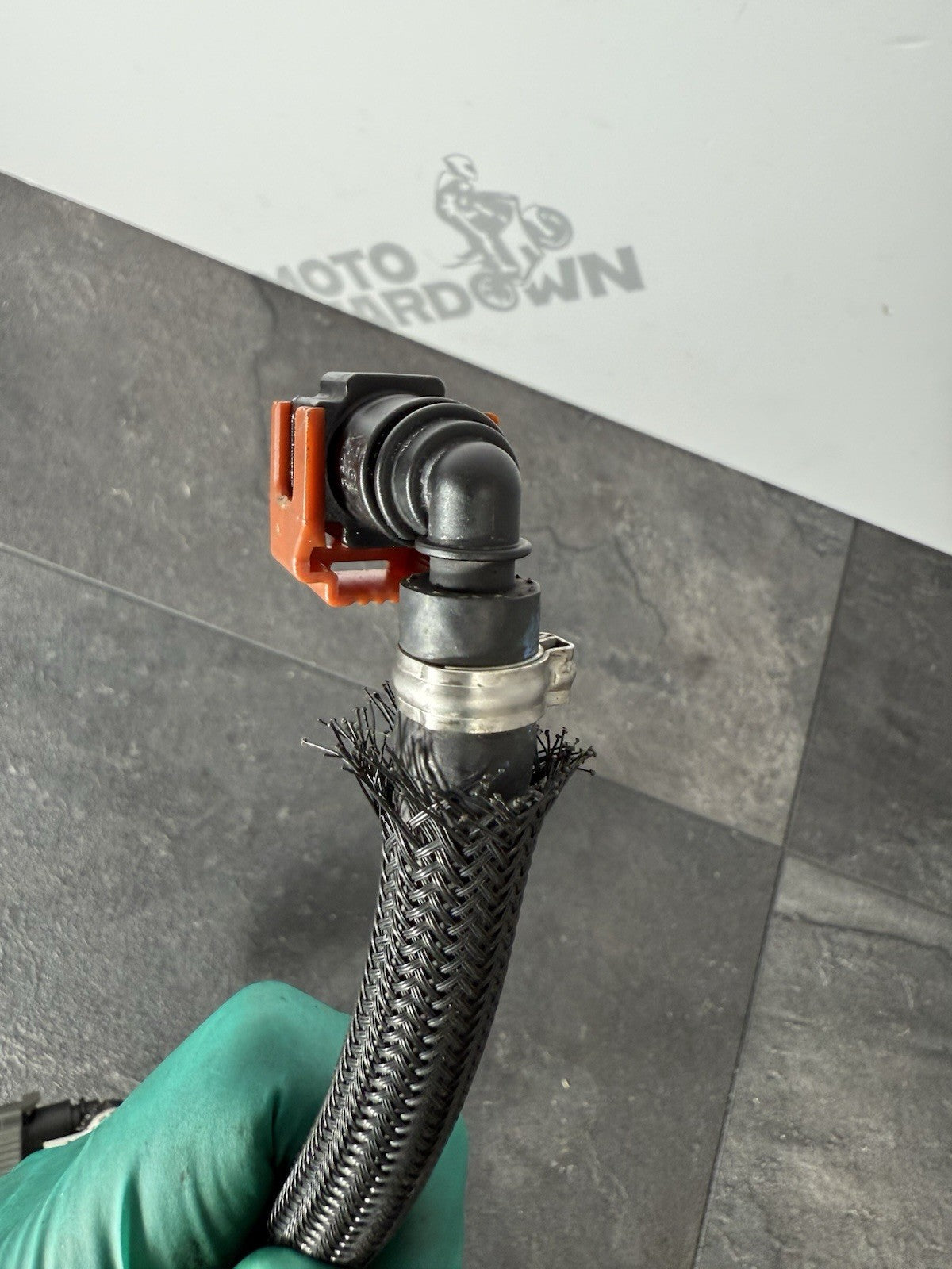 2f98dd28-c4d5-4589-81ad-91e9fa58ac4b