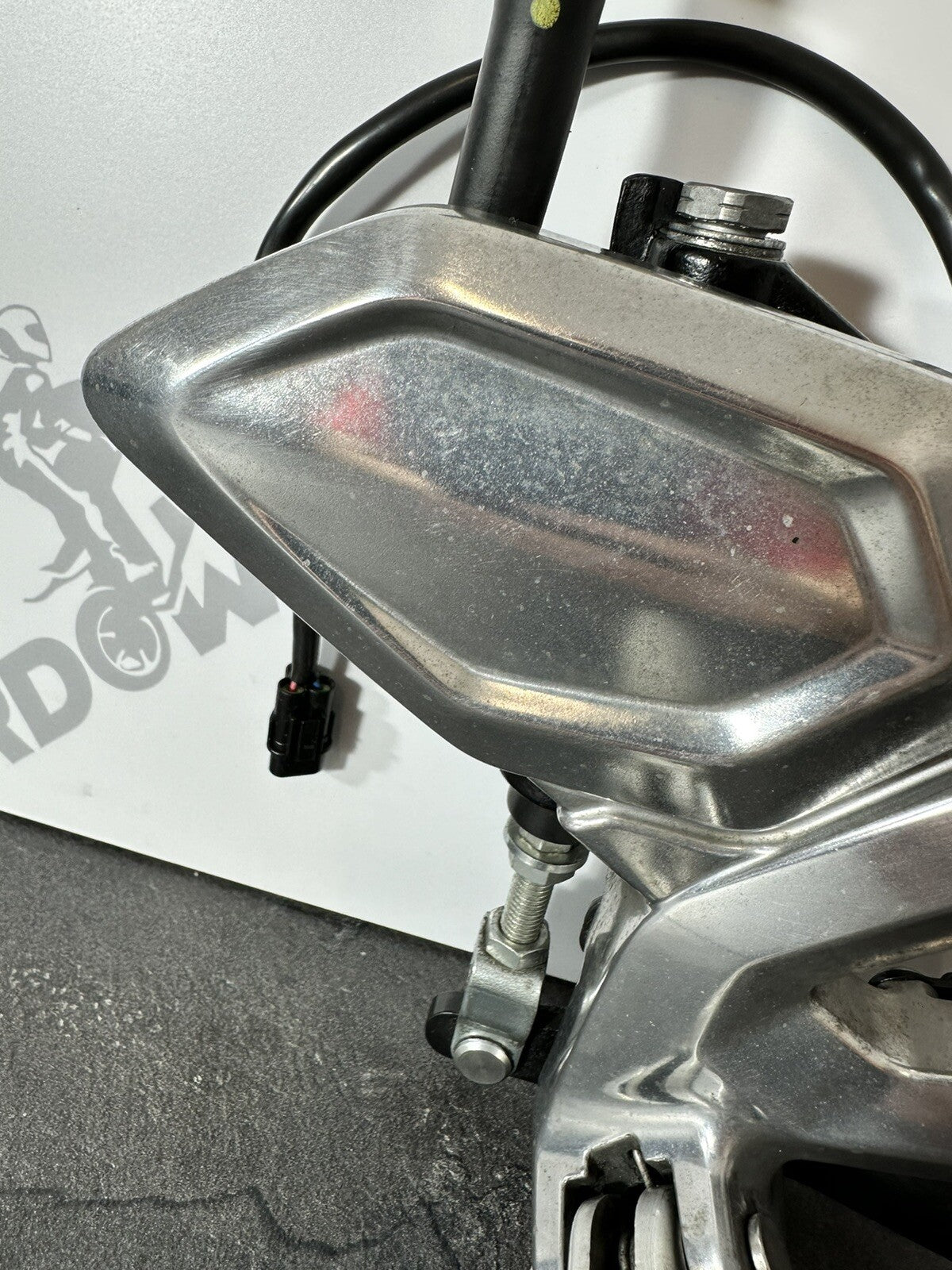Triumph Trident 660 2022 Right Rearset Footrest Mastercylinder 2962 Mile 2021-24