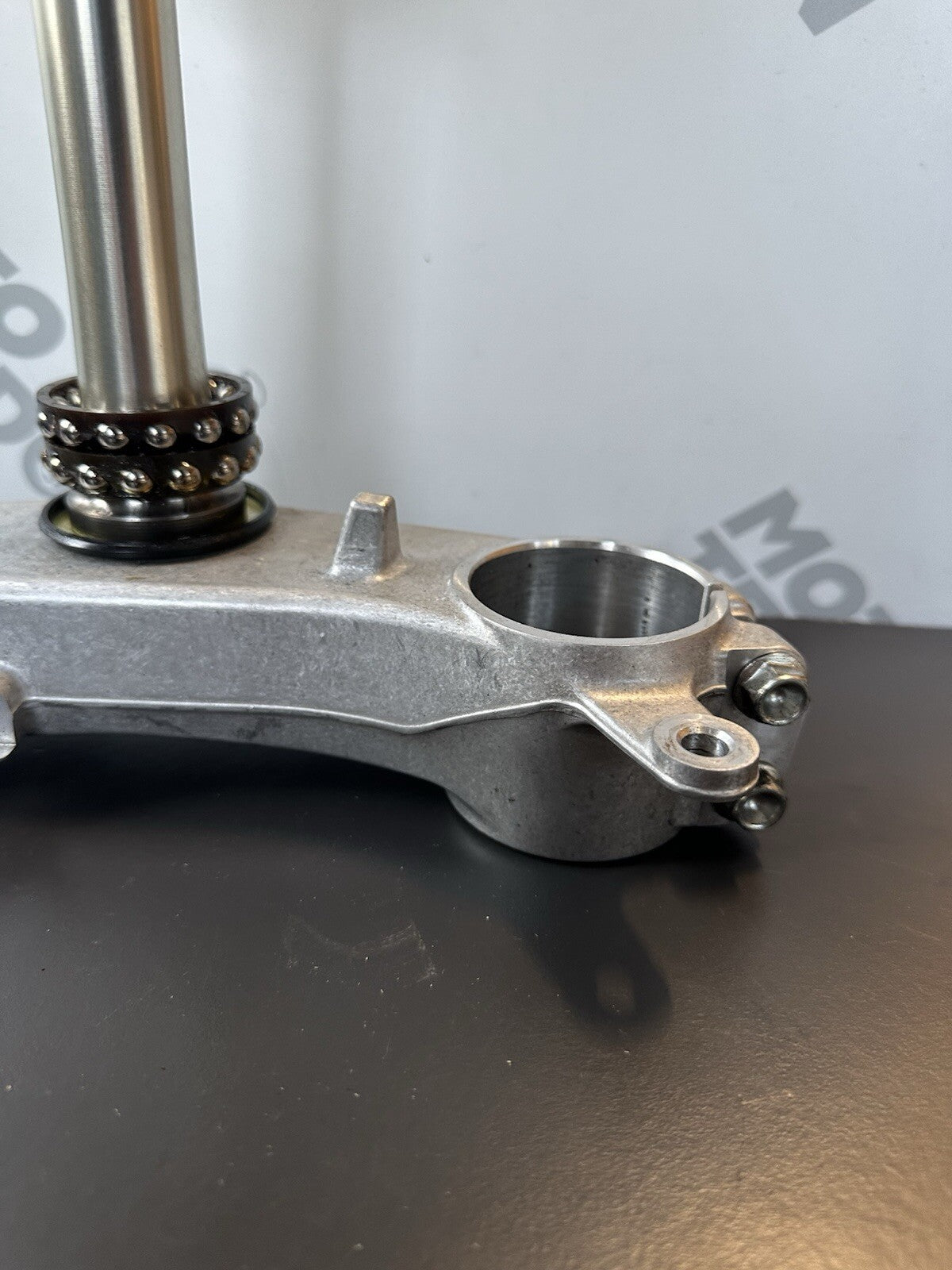 Suzuki GSXR600 GSXR750 Bottom lower fork yoke clamp & fittings 2011 - 2017 L1-L7