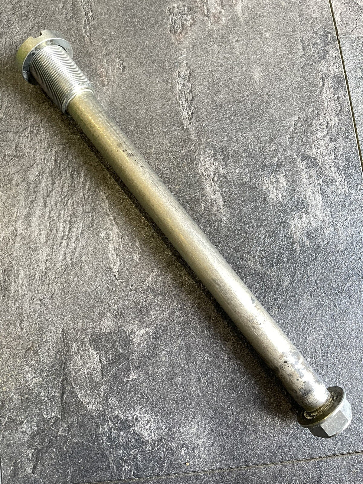 Suzuki GSXR 1000 2017 Swingarm Frame Spindle AL7 2018-2022 2019 5129 Miles OEM