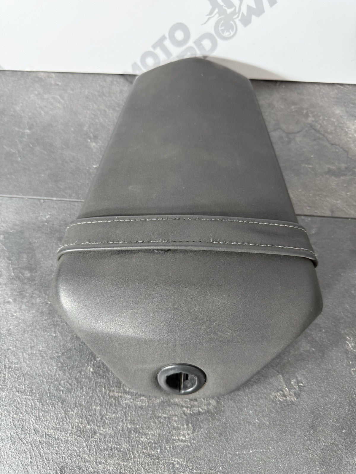 Yamaha YZF R125 R 125 2014 Seat Pillion Seat Rear Seat 26983 Miles 2008-2018 OEM