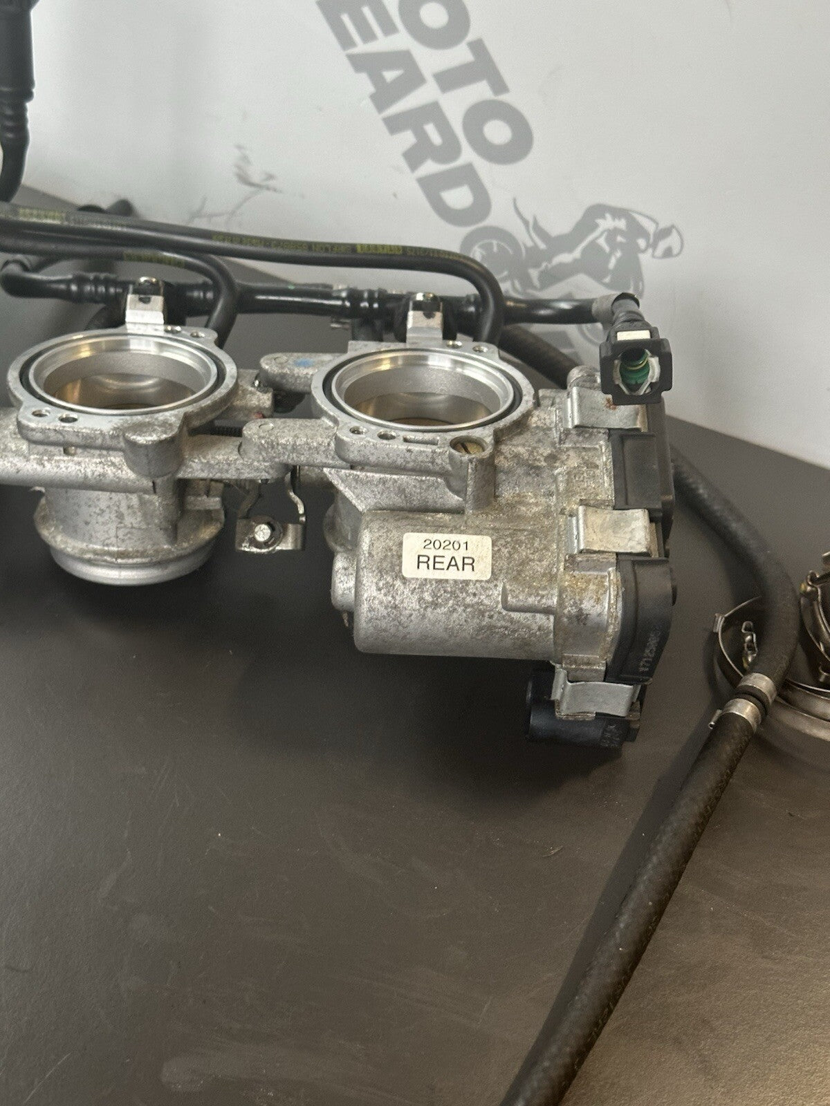 APRILIA TUONO V4 1100 FACTORY Throttle Bodies - 8573046 2017-2020 Front And Rear