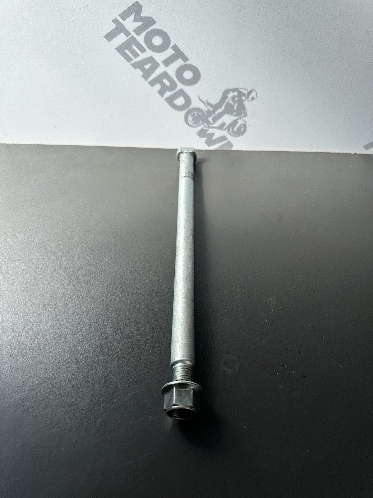 YAMAHA MT09 ABS 2017-2020 SWINGARM SPINDLE Swing Arm Spindle