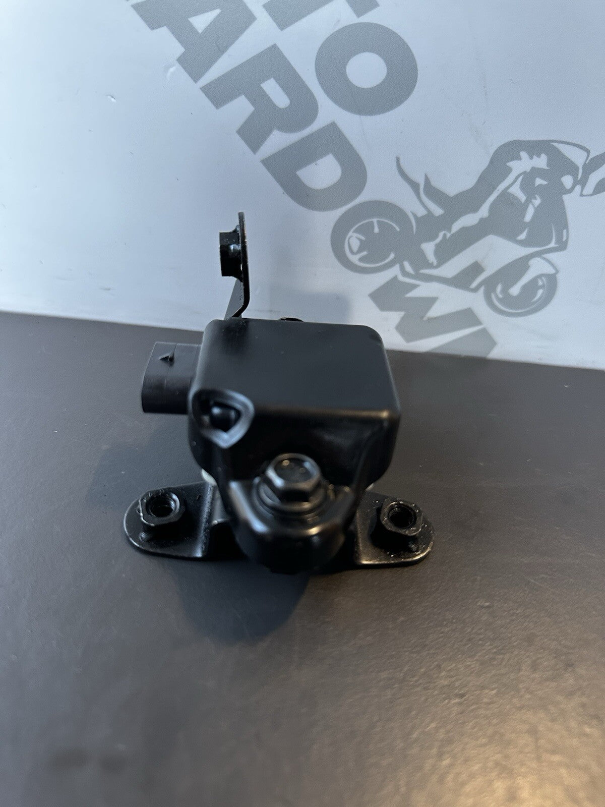 KTM 125 Duke 2024 tilt sensor 2024 - 2025 KTM 125 DUKE Bosch Sensor 0265011097