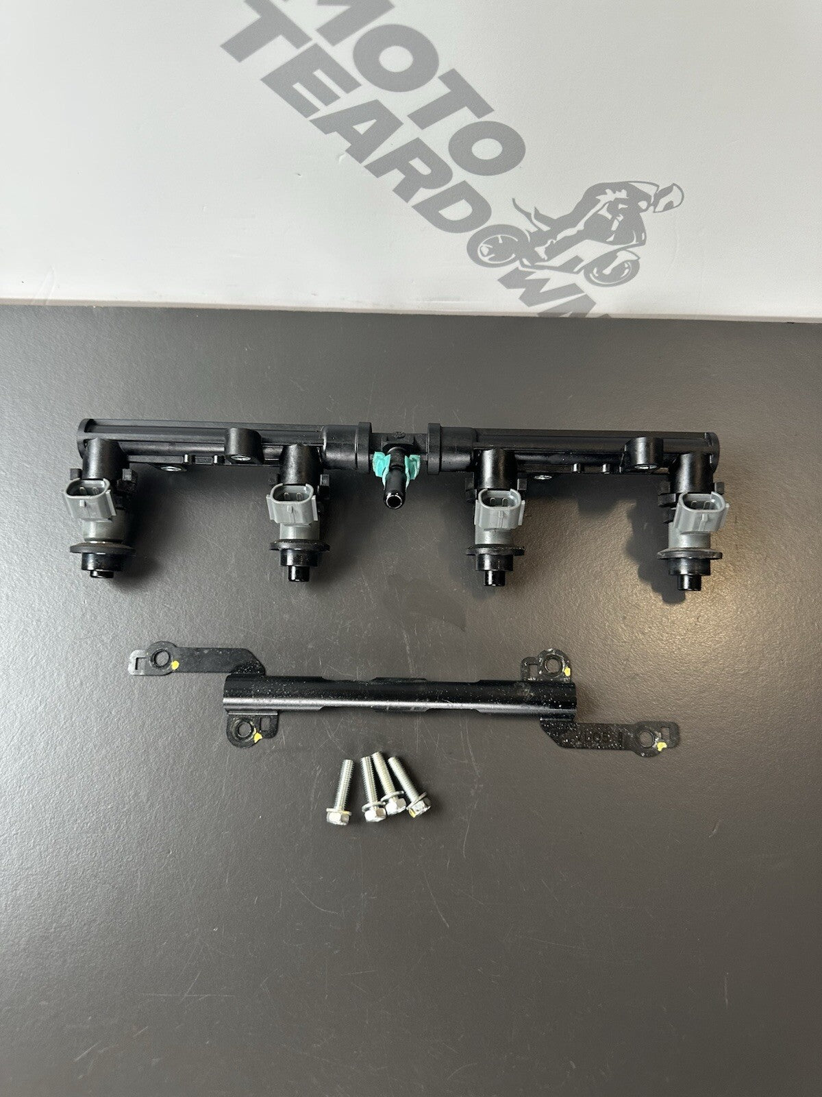 HONDA CBR1000RR AIR BOX INJECTOR RAIL 2008 2009 2010 2011 OEM 13,752 Miles