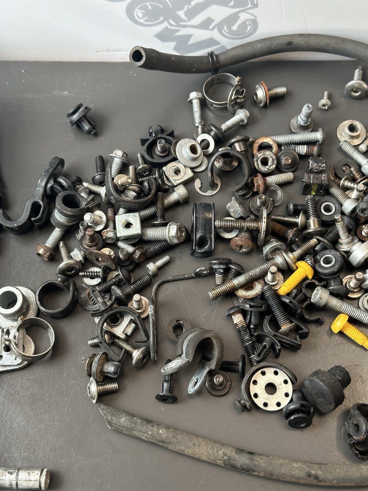 Aprilia Tuono V4 1100 Job Lot Bolts Screws Clips Fixings RSV4 2017 Tuono Job Lot