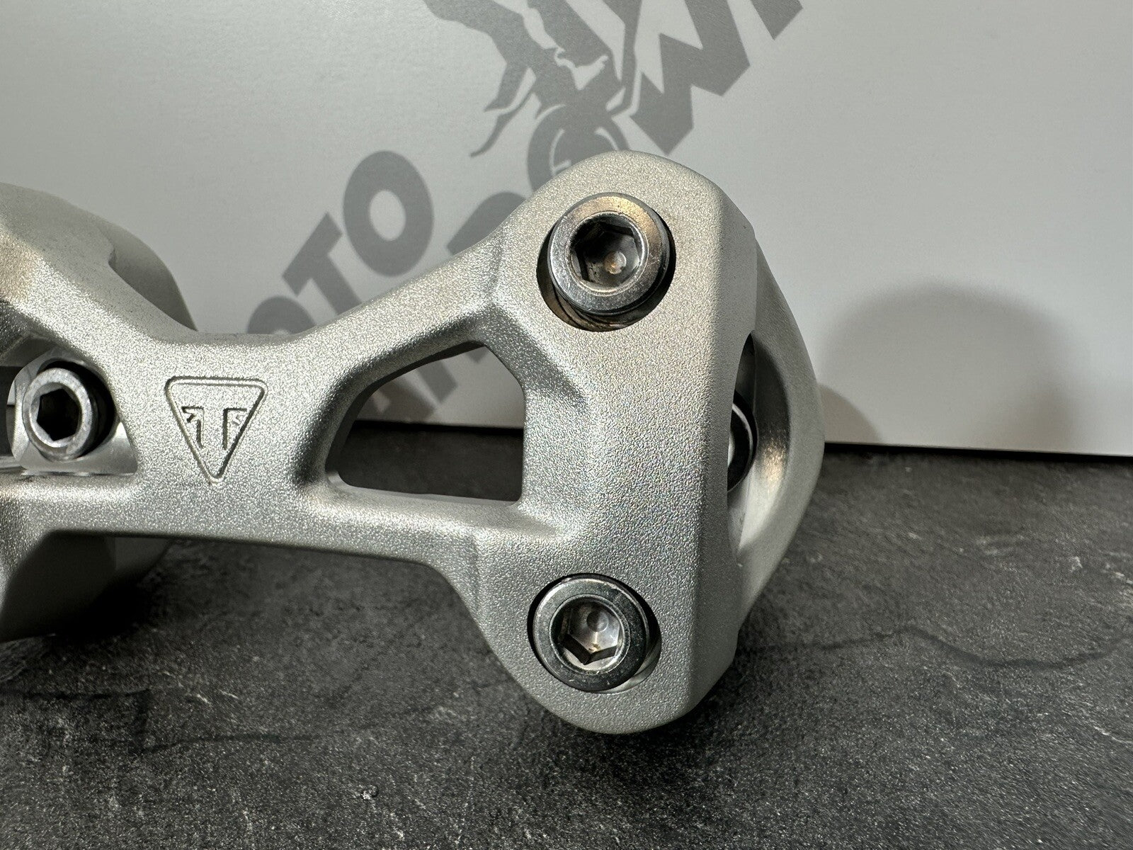 Triumph Street Triple 765 RS 2022 Handlebar Risers Clamps 2751 Miles 2020 2021