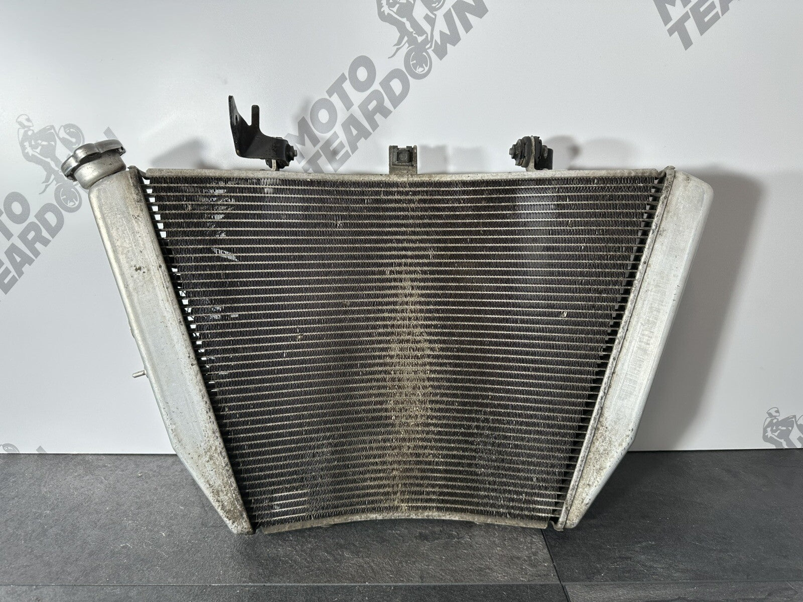 Suzuki GSXR 1000 2014 Radiator Coolant Radiator 22774 Miles 2009-2016 OEM