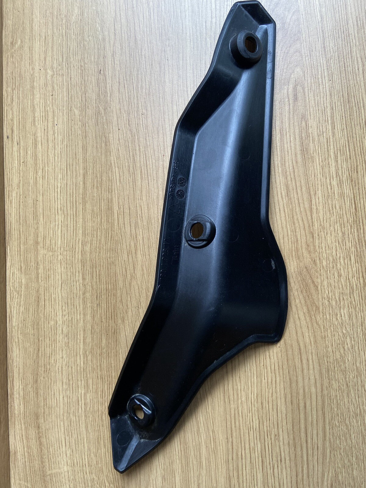 Protection Side Right DUCATI Supersport 2019 48019281A Right Guard OEM