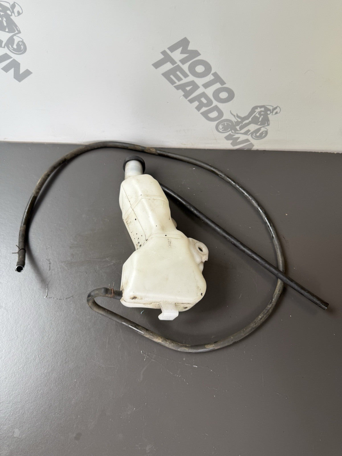 Suzuki GSXS 125 Water Coolant Header Bottle Radiator Coolant Bottle 2017-2021