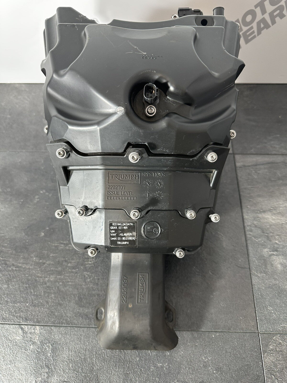 Triumph TIGER 900 GT PRO 2022 Airbox Air Filter Housing 6337 Miles 2020-2023