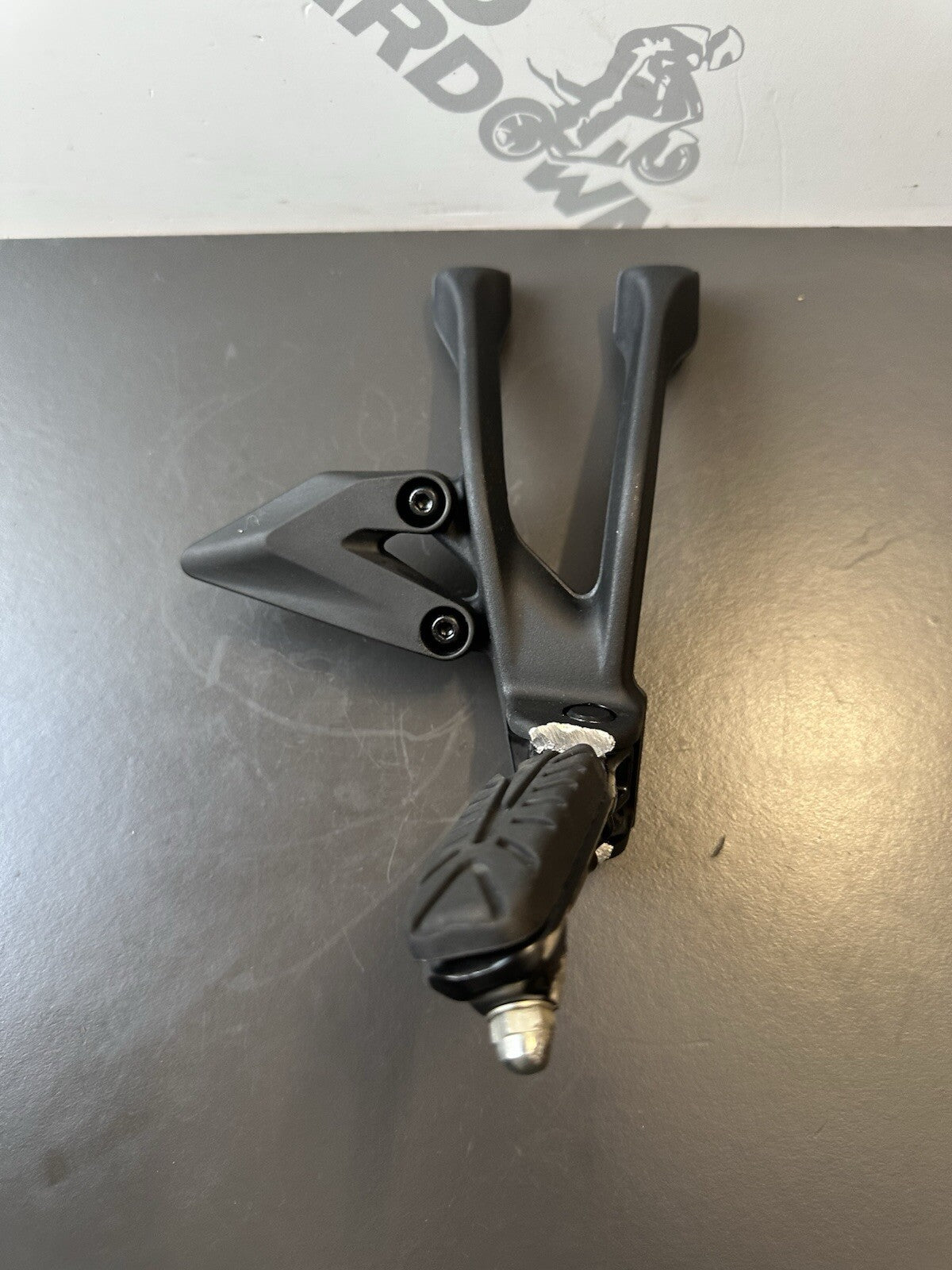 KTM 125 DUKE RIGHT PILLION FOOT REST RT Pillion Foot Rest Right Foot hanger OEM