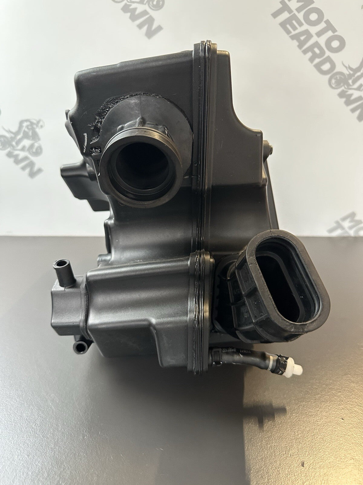 KTM 125 DUKE Air Box KTM 125 Duke Airbox Air Cleaner/Box 2024 96006000033 OEM