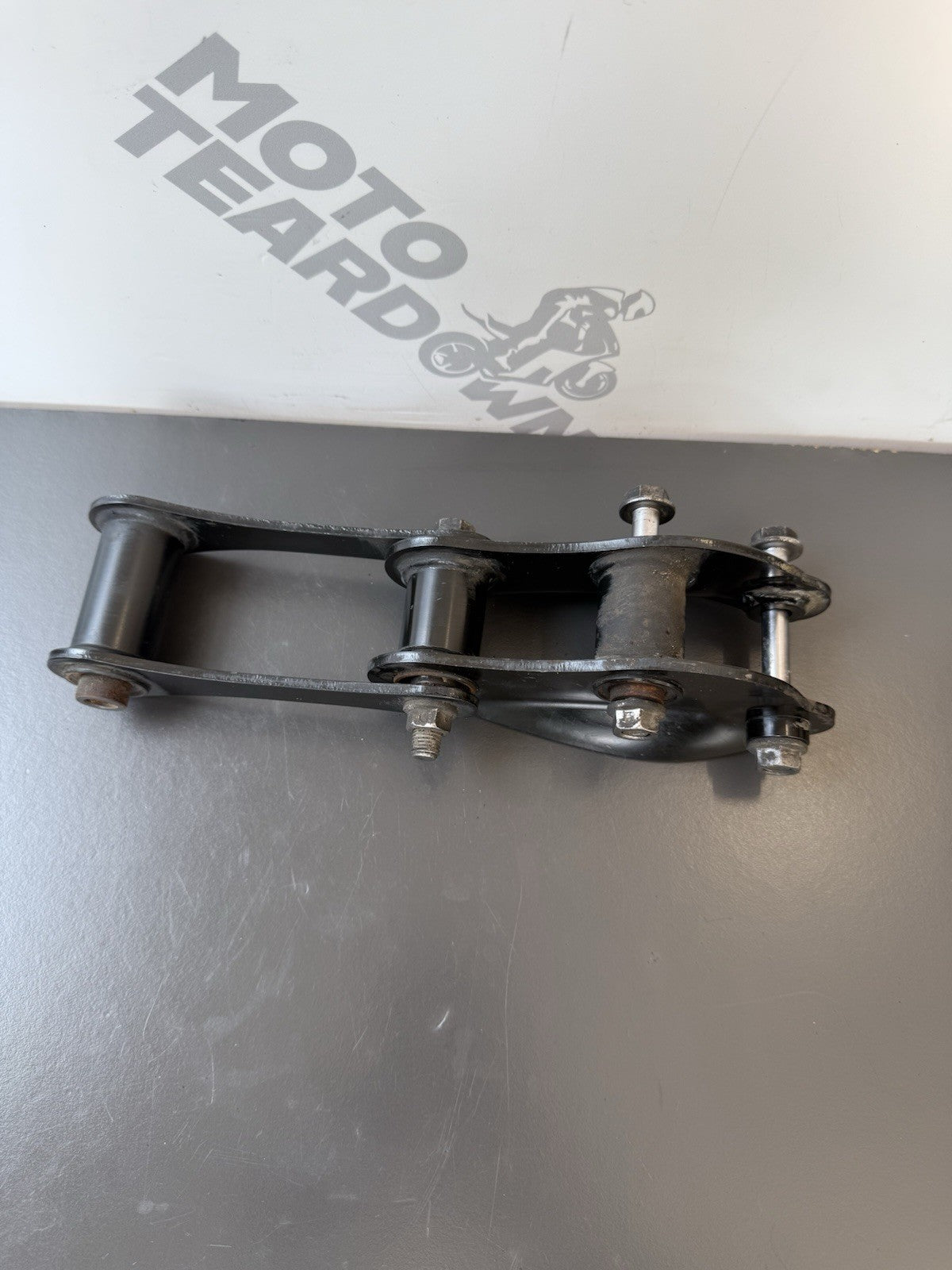 Triumph Trident 660 Rear Shock Swingarm Linkage Rear Shock Linkage 2021-2024 OEM