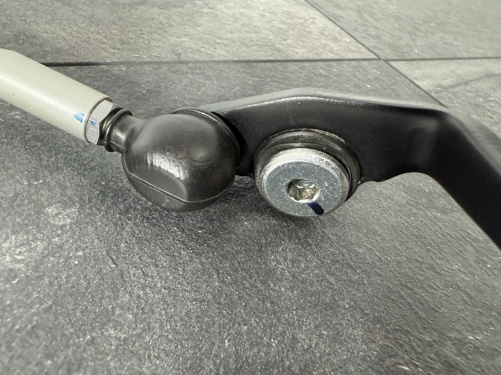 0d2b057d-9508-4536-bd9e-6a63552890ab