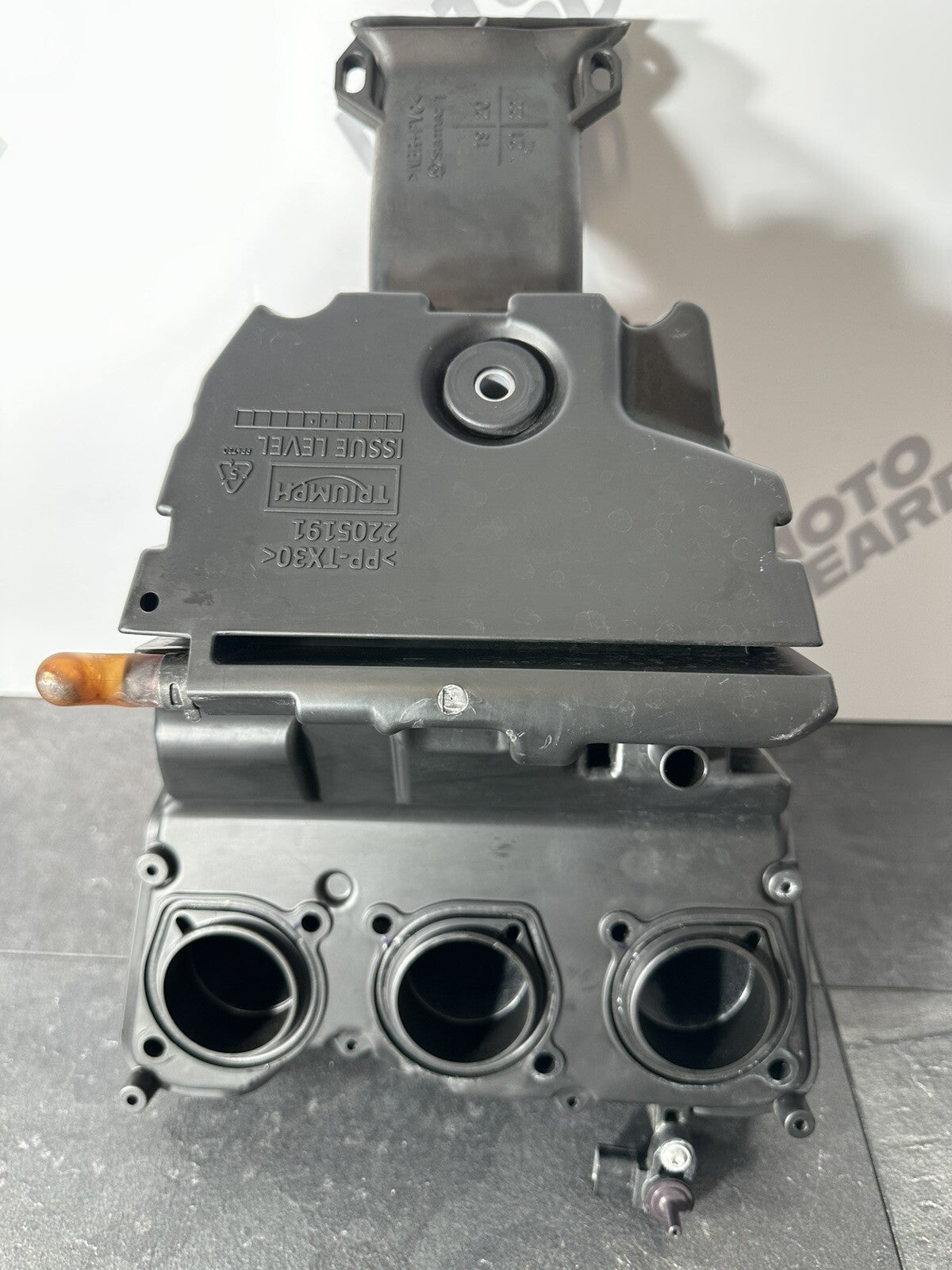 Triumph TIGER 900 GT PRO 2022 Airbox Air Filter Housing 6337 Miles 2020-2023