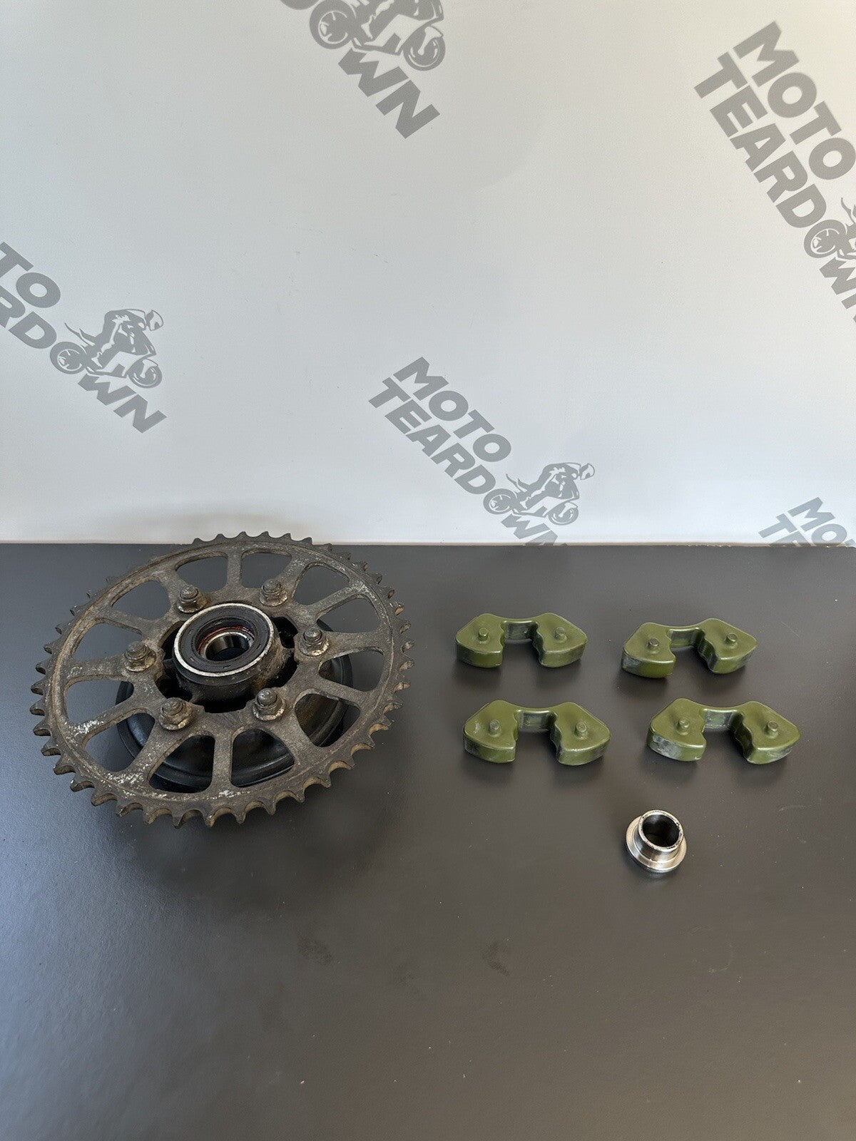 Kawasaki Z900 ZR900 Rear sprocket carrier & cush rubbers 2022 Z900 Rear Sprocket