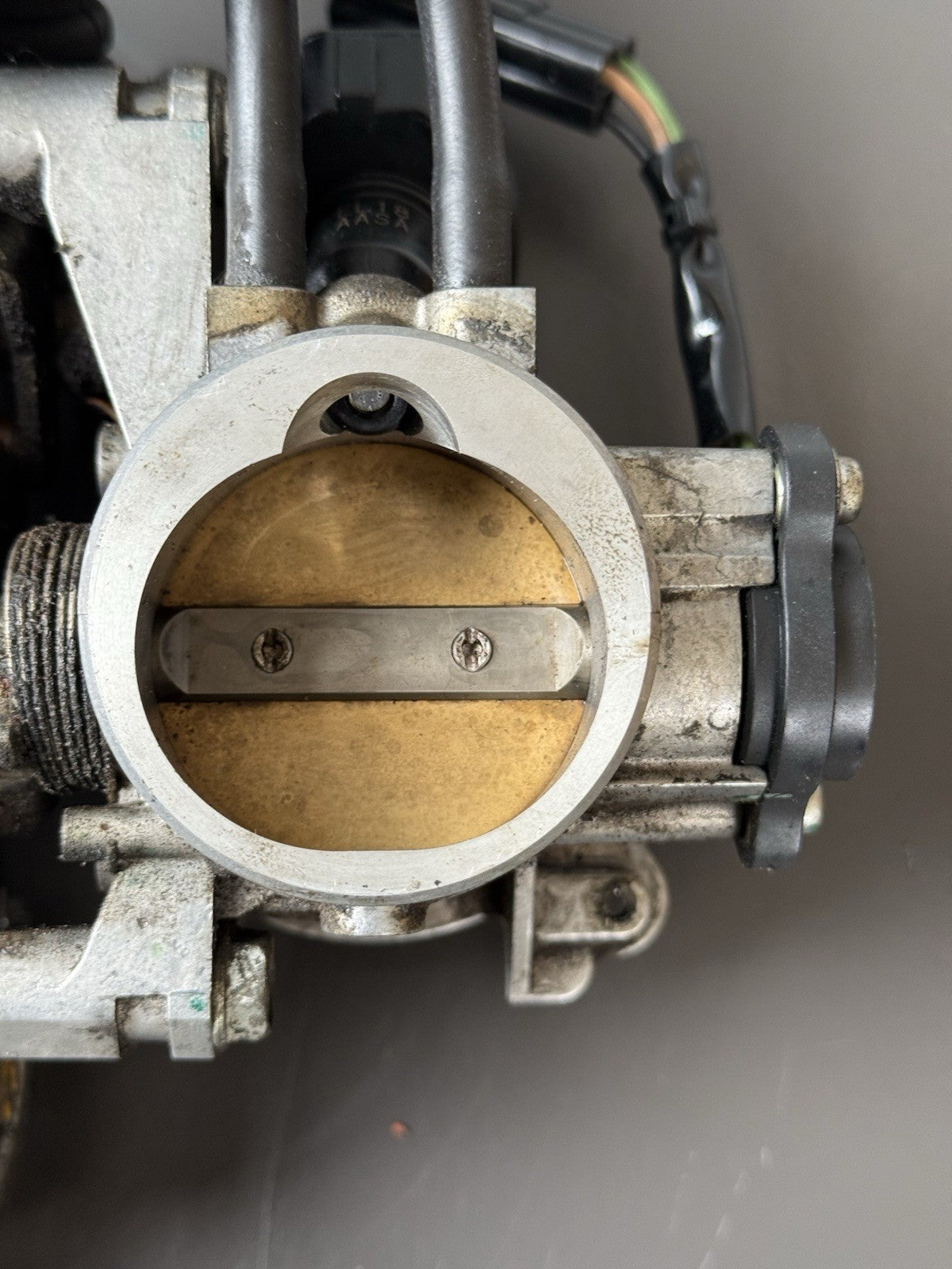 Triumph Street Triple 675R throttle bodies & fuel injectors 2013 - 2017 OEM