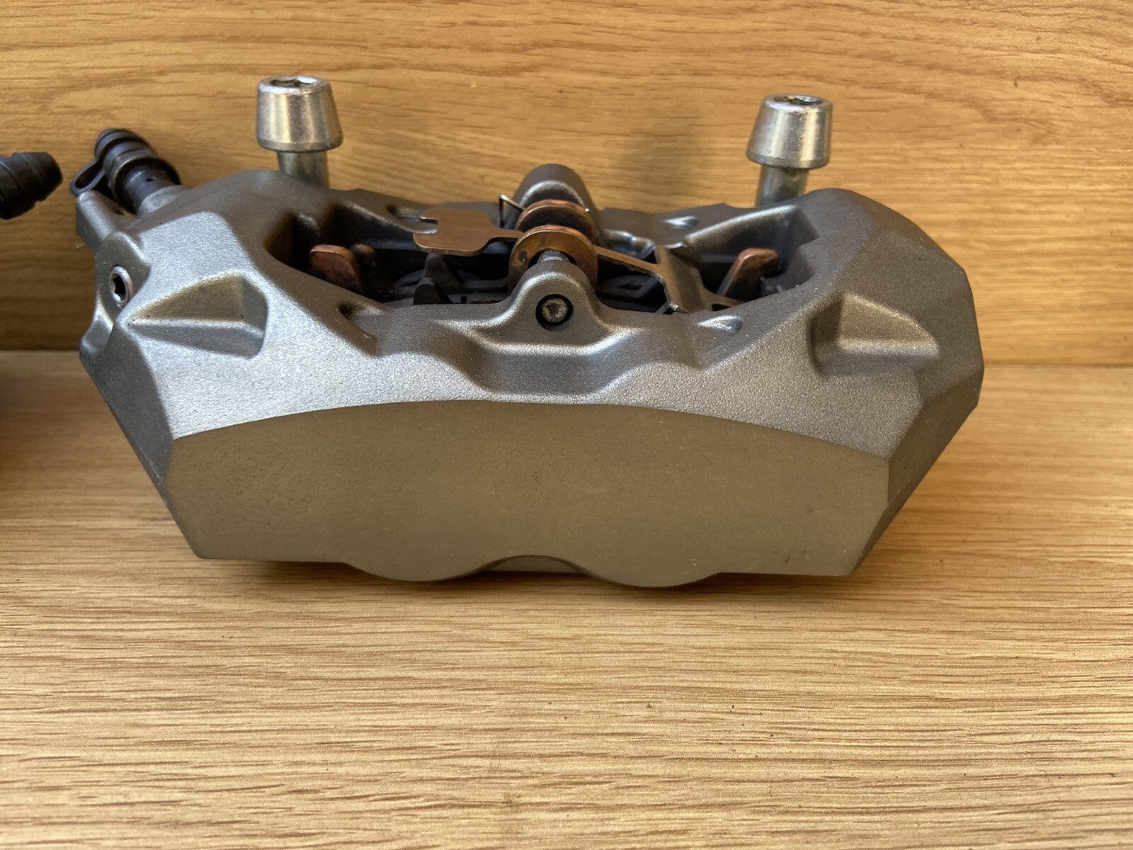 Ducati Supersport 2019 2963 Miles Front Brembo Calipers Supersport Brembo Brakes