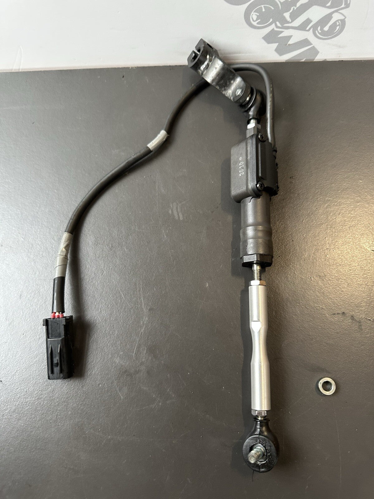 YAMAHA MT-09 SP Gear Shifter - B7N824800000 Yamaha MT09 SP Quickshifter OEM 2022