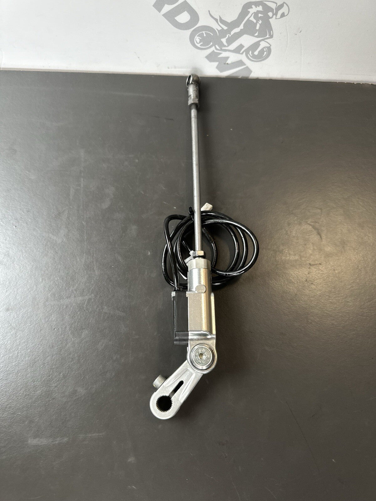 APRILIA RS660 Quick Shifter 2021 Aprilia RS 660 Quick Shifter 2D000602 OEM