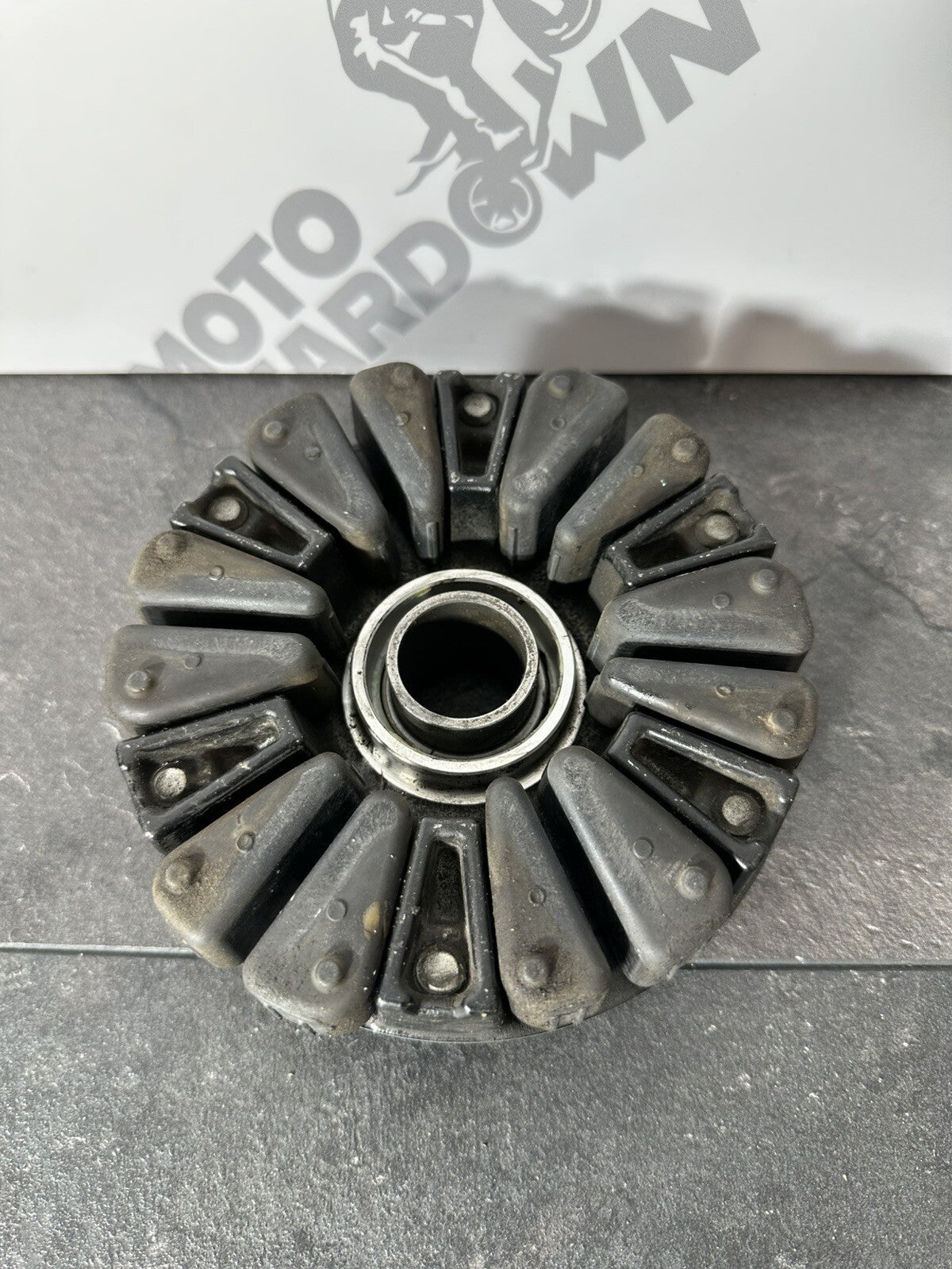 Suzuki GSXR 1000 2014 Rear Sprocket Carrier Cush Drive 22774 Miles 2009-2016 OEM