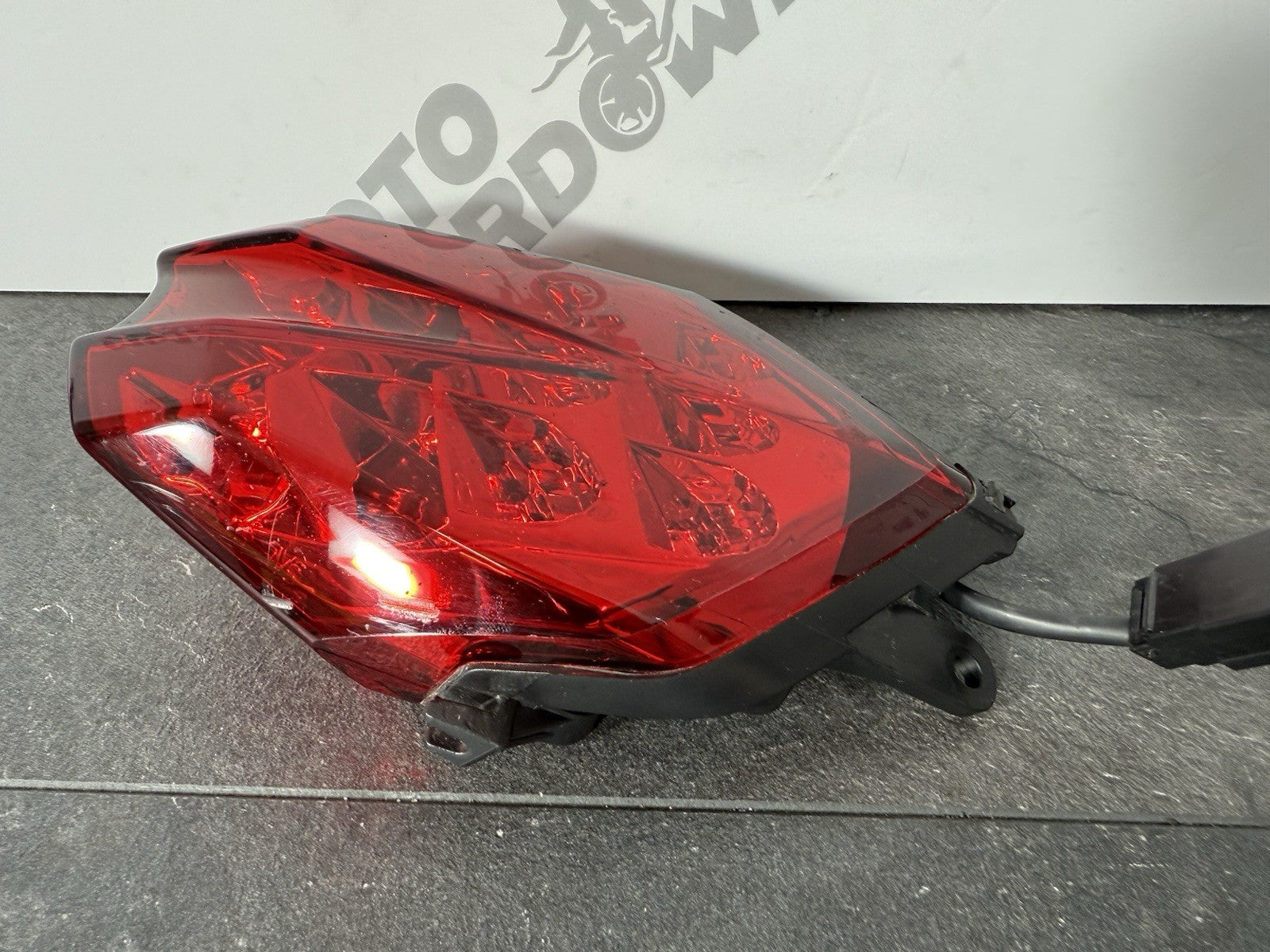 0142028e-ddbb-480c-89a3-4111a8e3a115