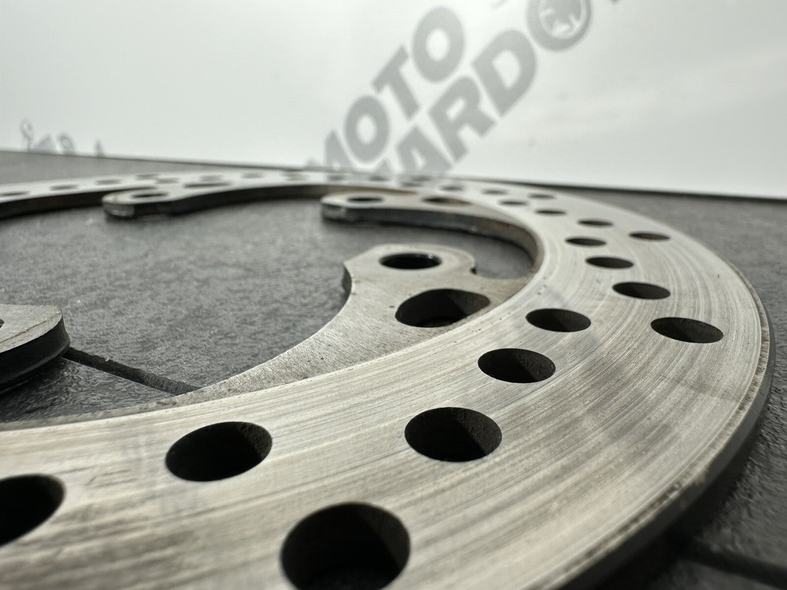Suzuki GSXR 1000 2014 Rear Brake Disc Rotor Disc 22774 Miles 2009-2016 OEM