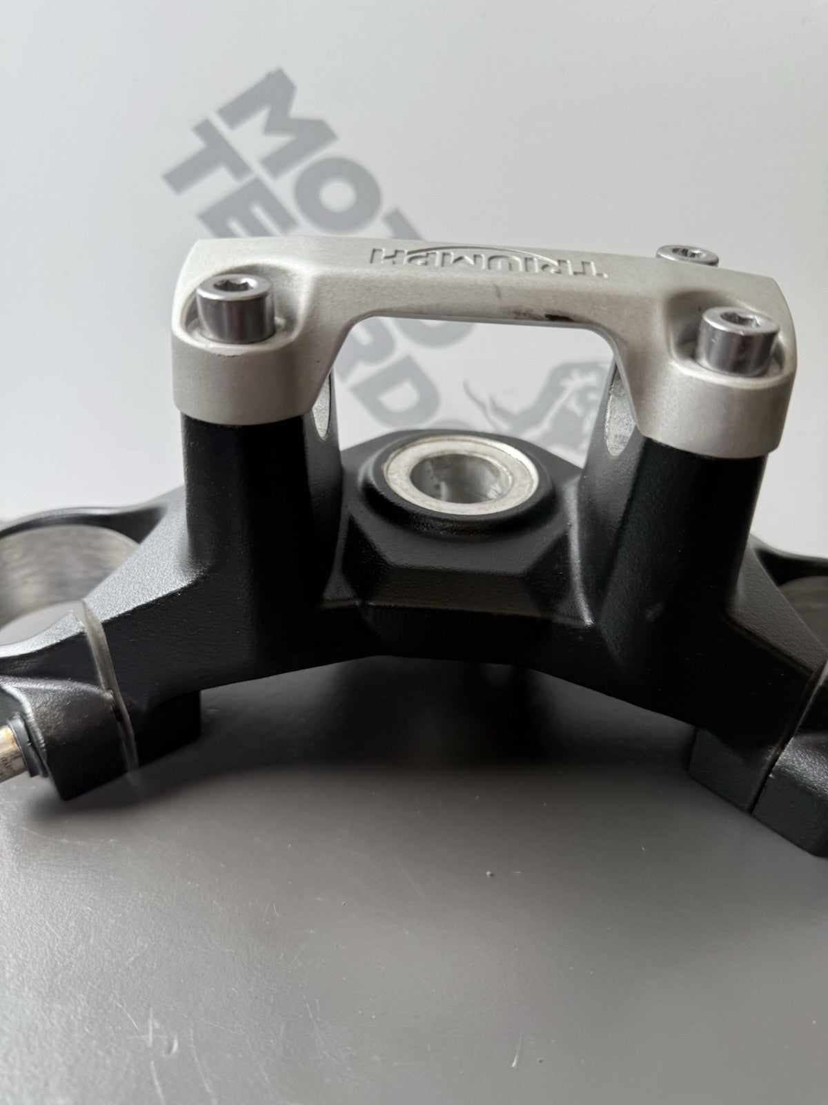 Triumph Trident 660 Top Yoke & Risers Clamps T2043132 Trident 660 2021-2024 OEM