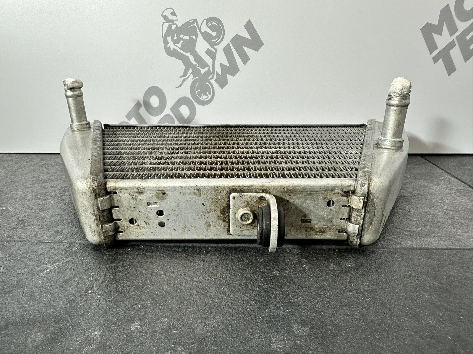 Aprilia Tuono V4 1100 2021 Oil Cooler Radiator Only 6606 Miles 2022-2024 OEM