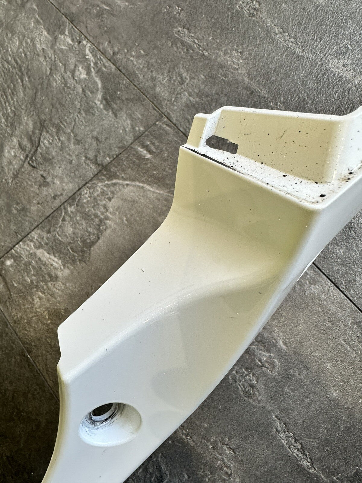 Suzuki GSXR 1000 2009 Right Belly Pan Lower Fairing Cowl 2009-2016 9715 Miles