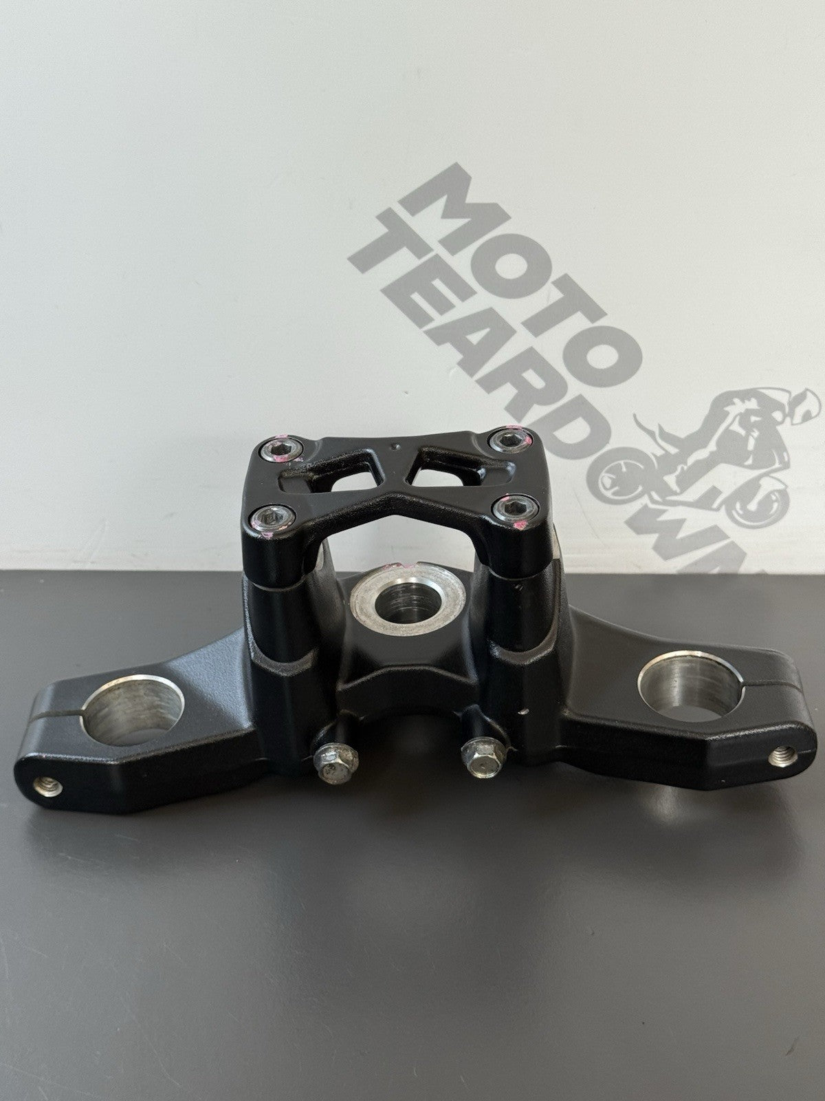 SUZUKI GSXS 125 2017-2021 TOP FORK YOKE Top Clamp Suzuki GSXS 125 Top Clamp OEM