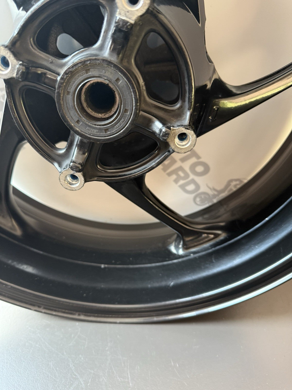 Triumph Trident 660 rear wheel black Rear Rim Rear Wheel 2021-2024 OEM