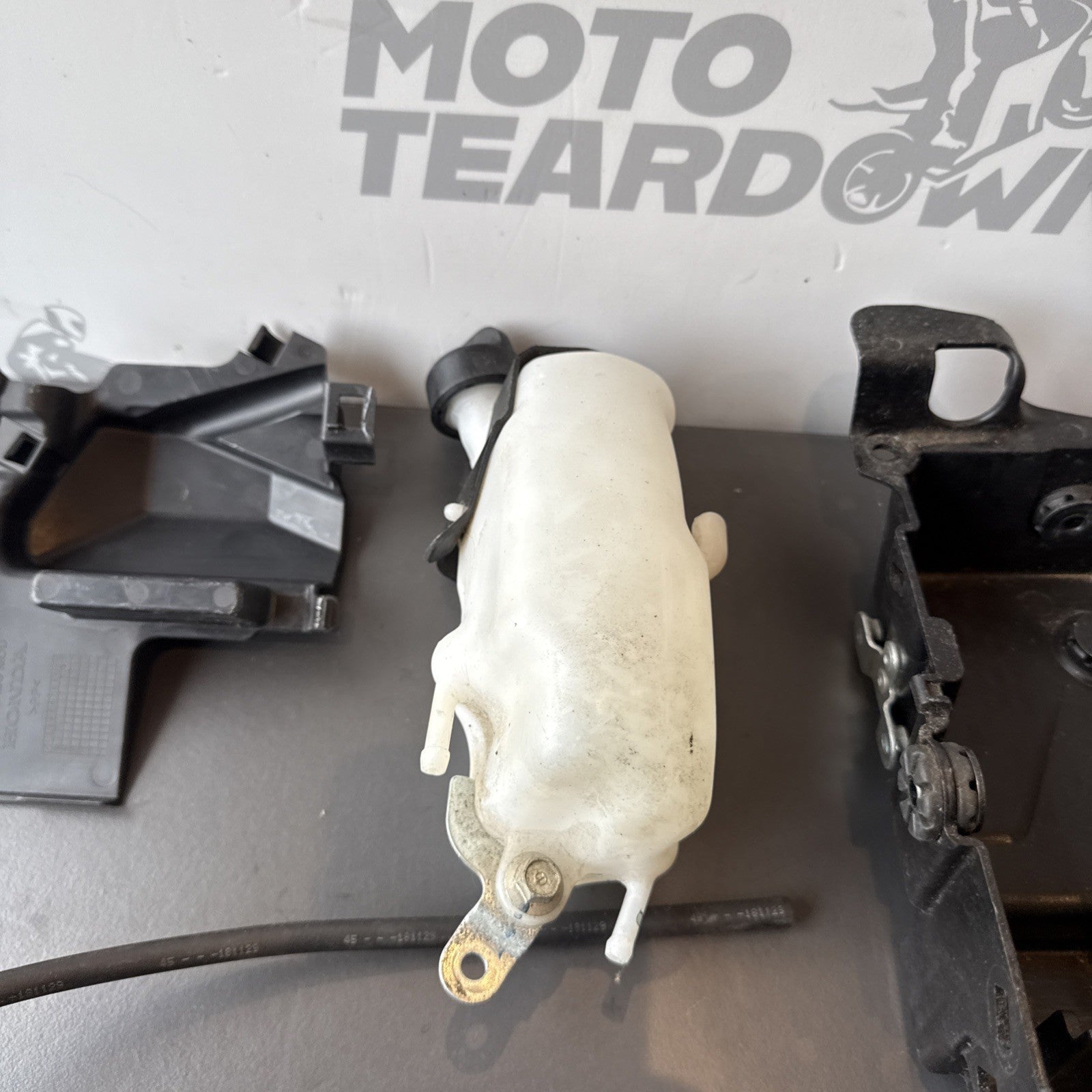 56966711-1a10-423a-9650-fcae0ee0e13b