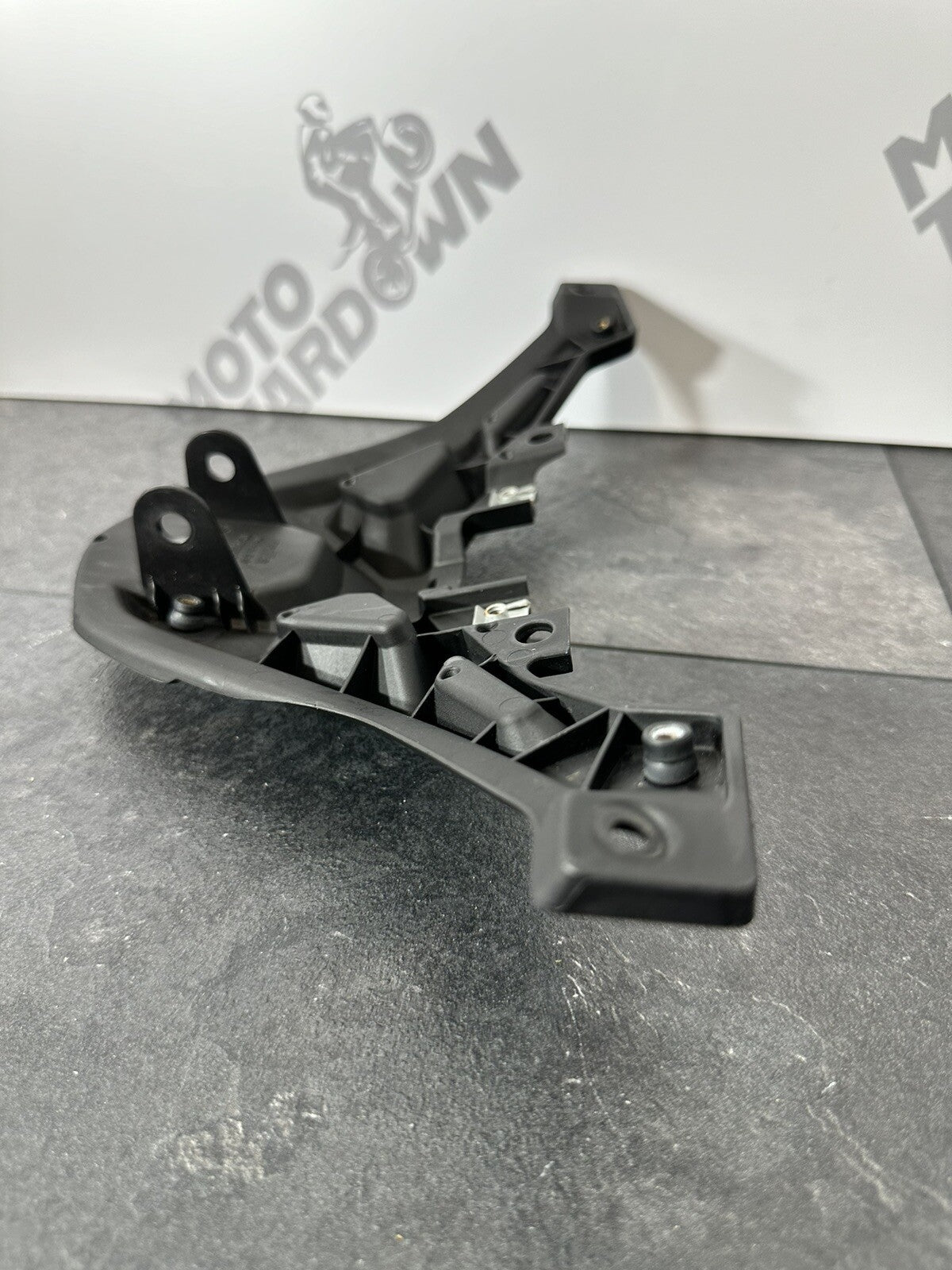 Aprilia Tuono V4 1100 2021 Windscreen Support Bracket 6606 Miles 2022-2024 OEM