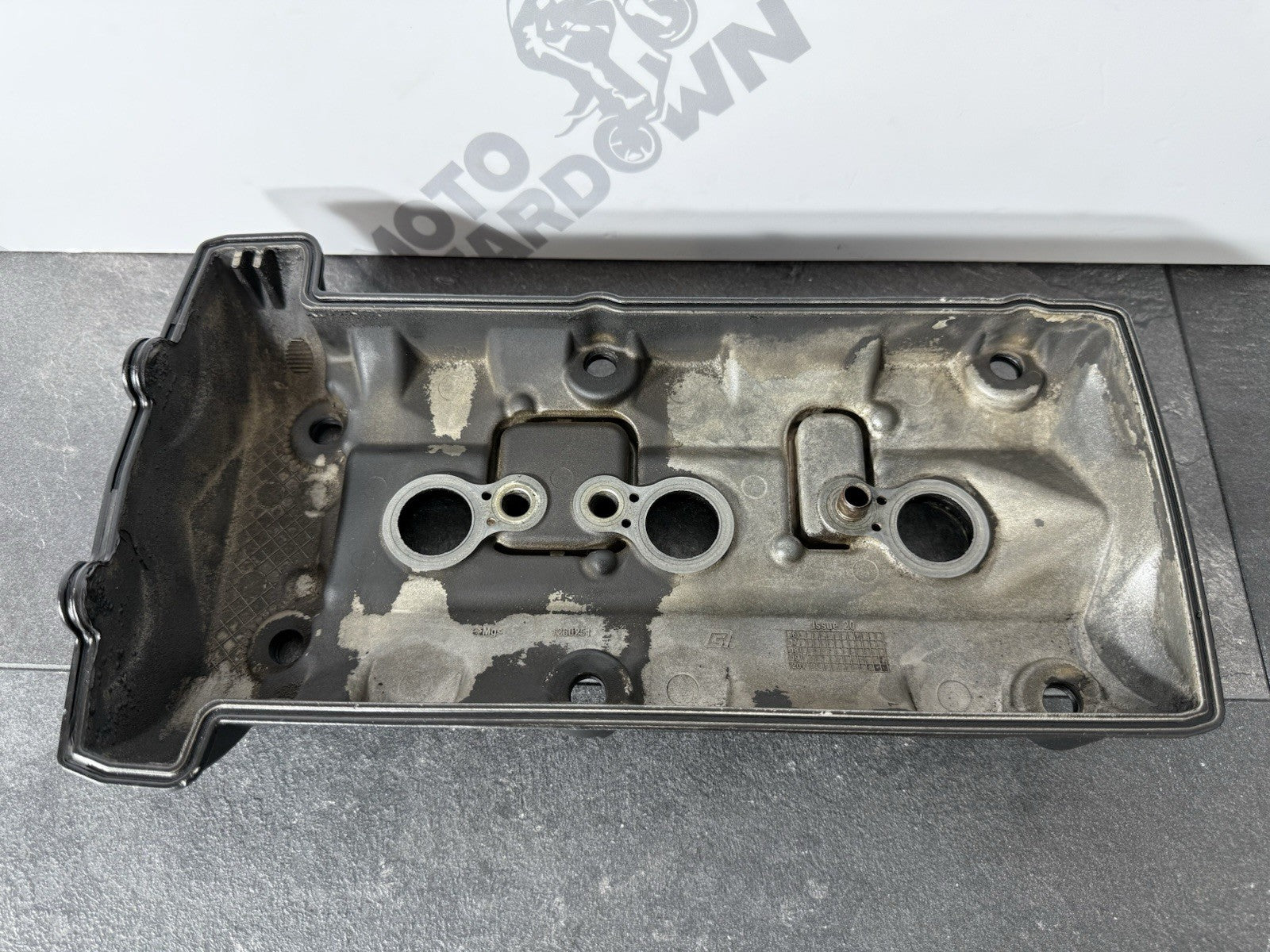 Triumph Street Triple 765 R 2017 Cam Cover Rocker Cover 18498 Miles 2018-2021 RS