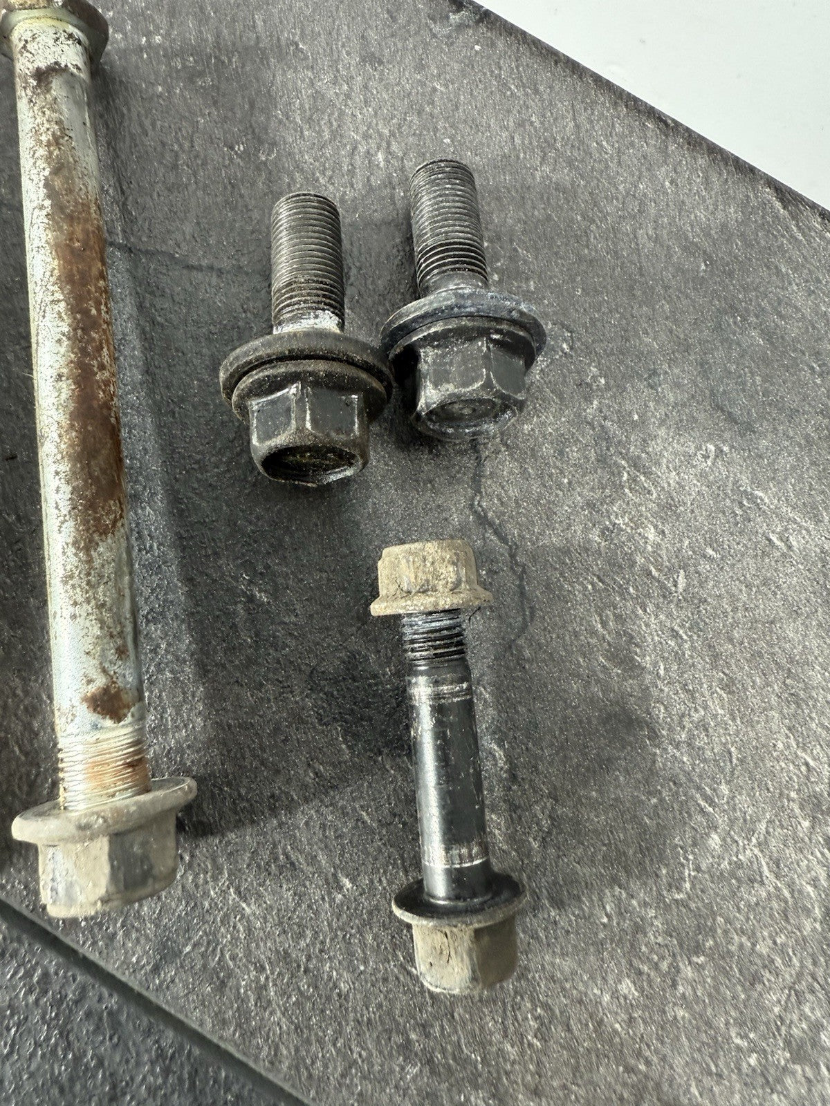 1083854e-e9eb-4518-85c7-29e21f5d79cc