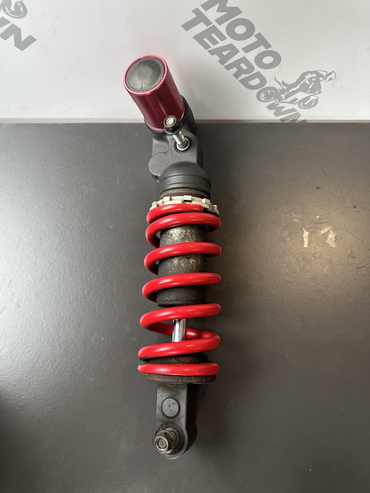 Triumph Speed Triple SHOCK ABSORBER REAR TRIUMPH SPEED TRIPLE 1050 2011 - 2015