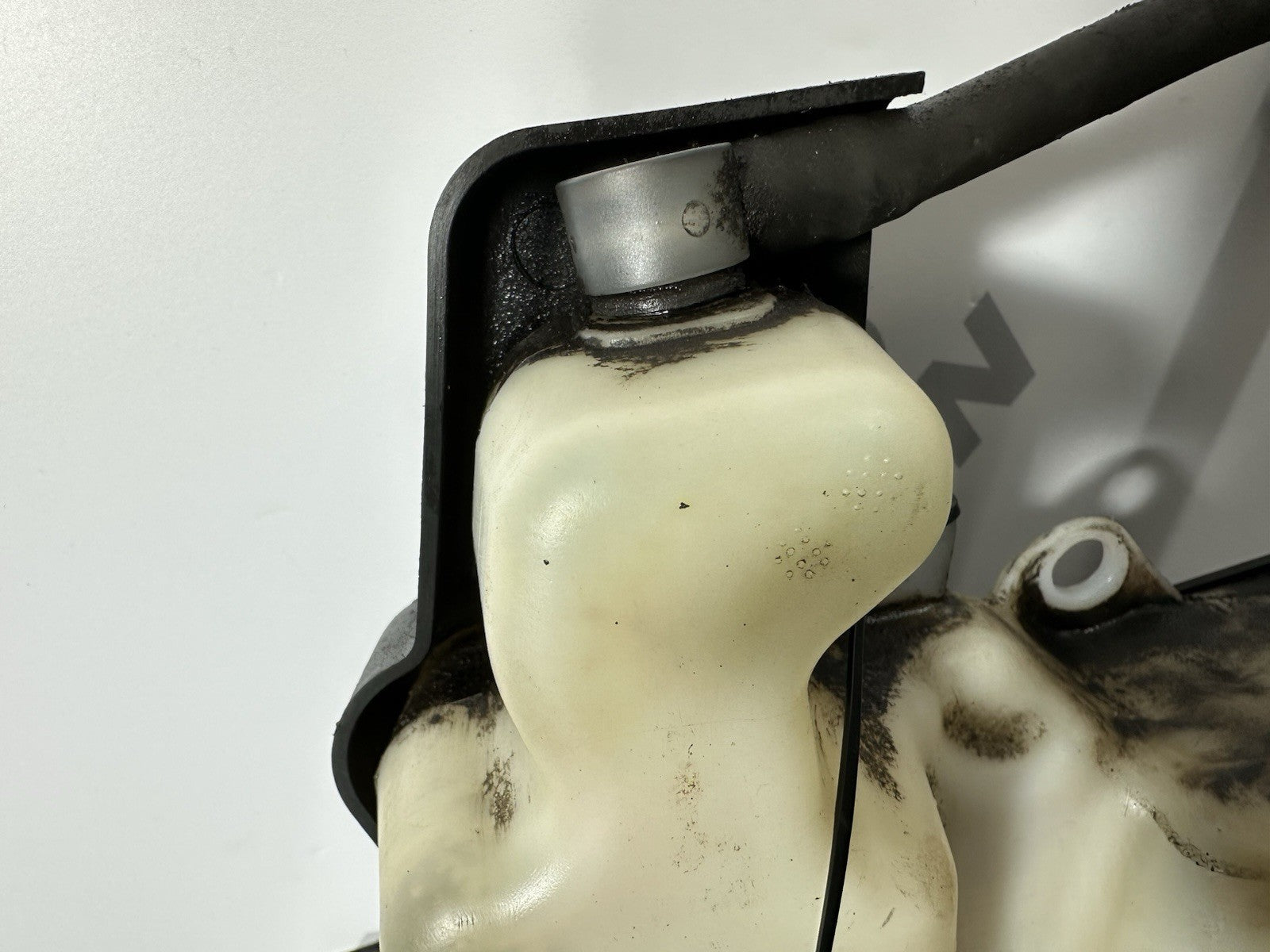 Triumph Street Triple 675 R 2015 Coolant Bottle Expansion Tank 2013-2016 16470m