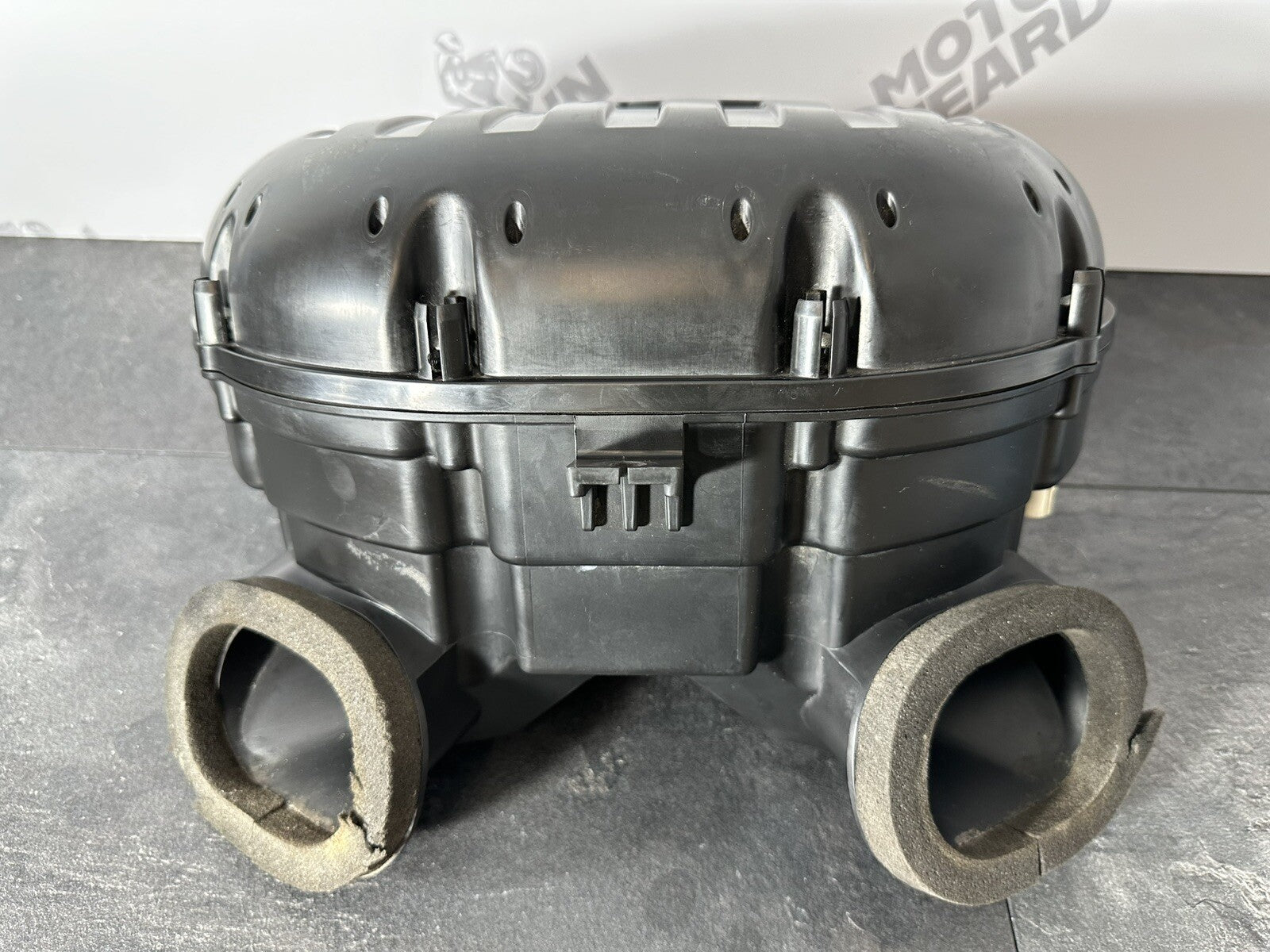 Suzuki GSXR 1000 2014 Air Box Airbox Air Filter Housing 22774 Miles 2009-2016