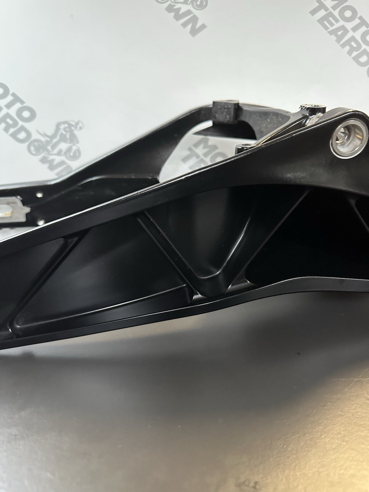 KTM 125 DUKE Swing Arm Rear 96304030044C1 2024 KTM 125 DUKE Swingarm 2024- OEM