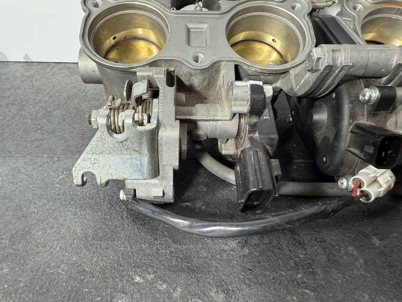 f6f8aefc-cfc9-42e8-a21b-63d77a75fa55