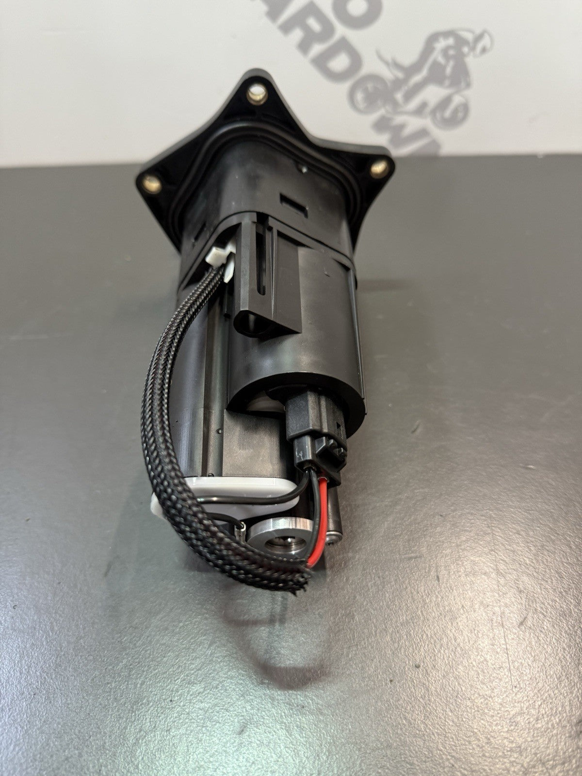 38dd1e4d-a502-4fbb-85a1-9ff59d50275a