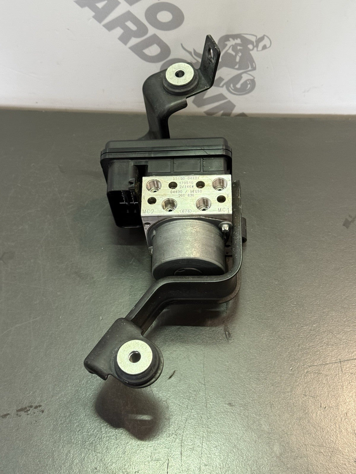 6deef91f-78c8-493d-99f5-8362720f1794